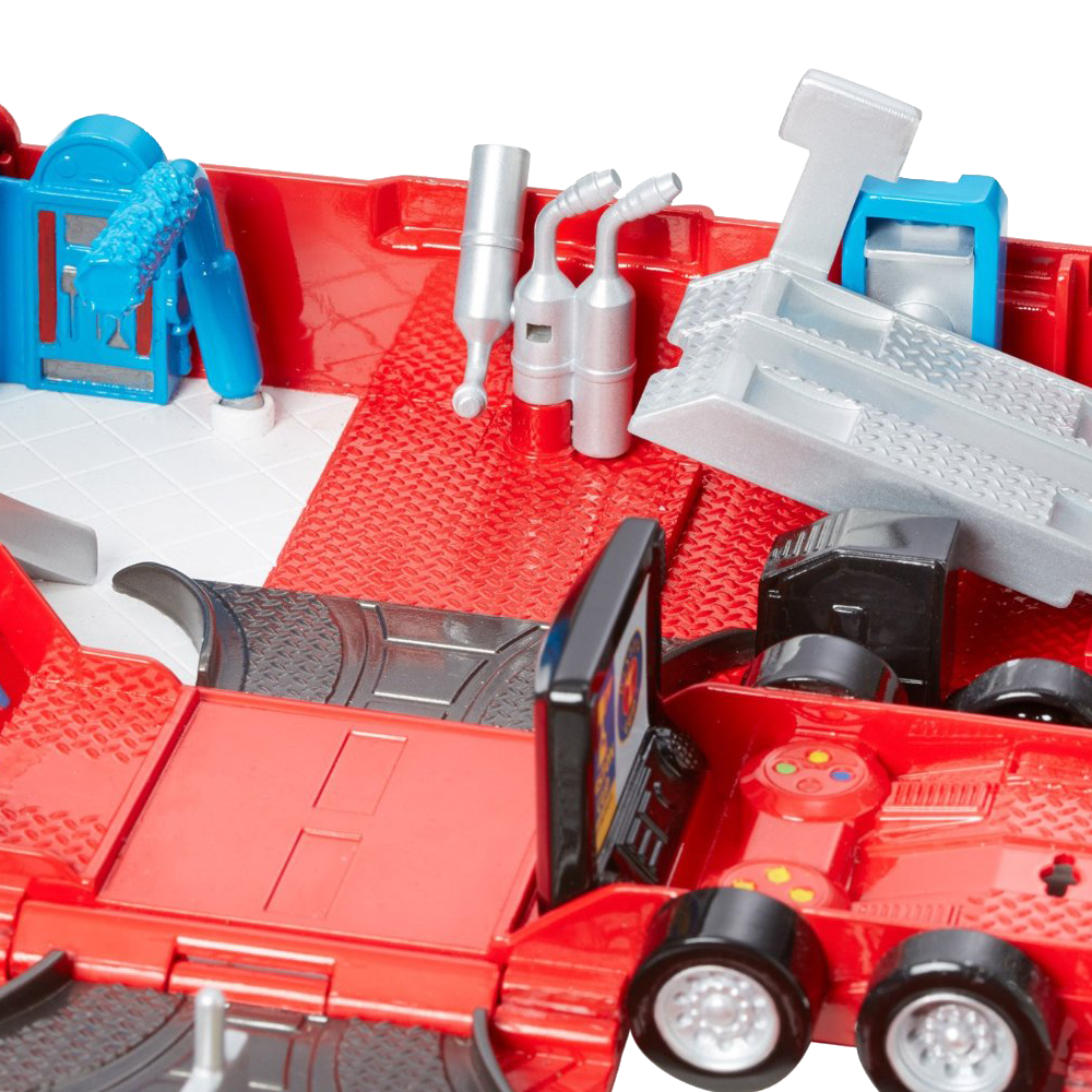 Disney Pixar Cars Mack Truck And Transporter
